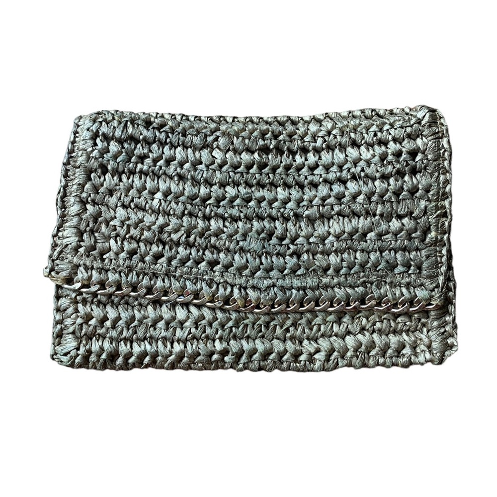 H&M Gold Woven Clutch Bag‎ With Gold Zipper And Magnetic Closure